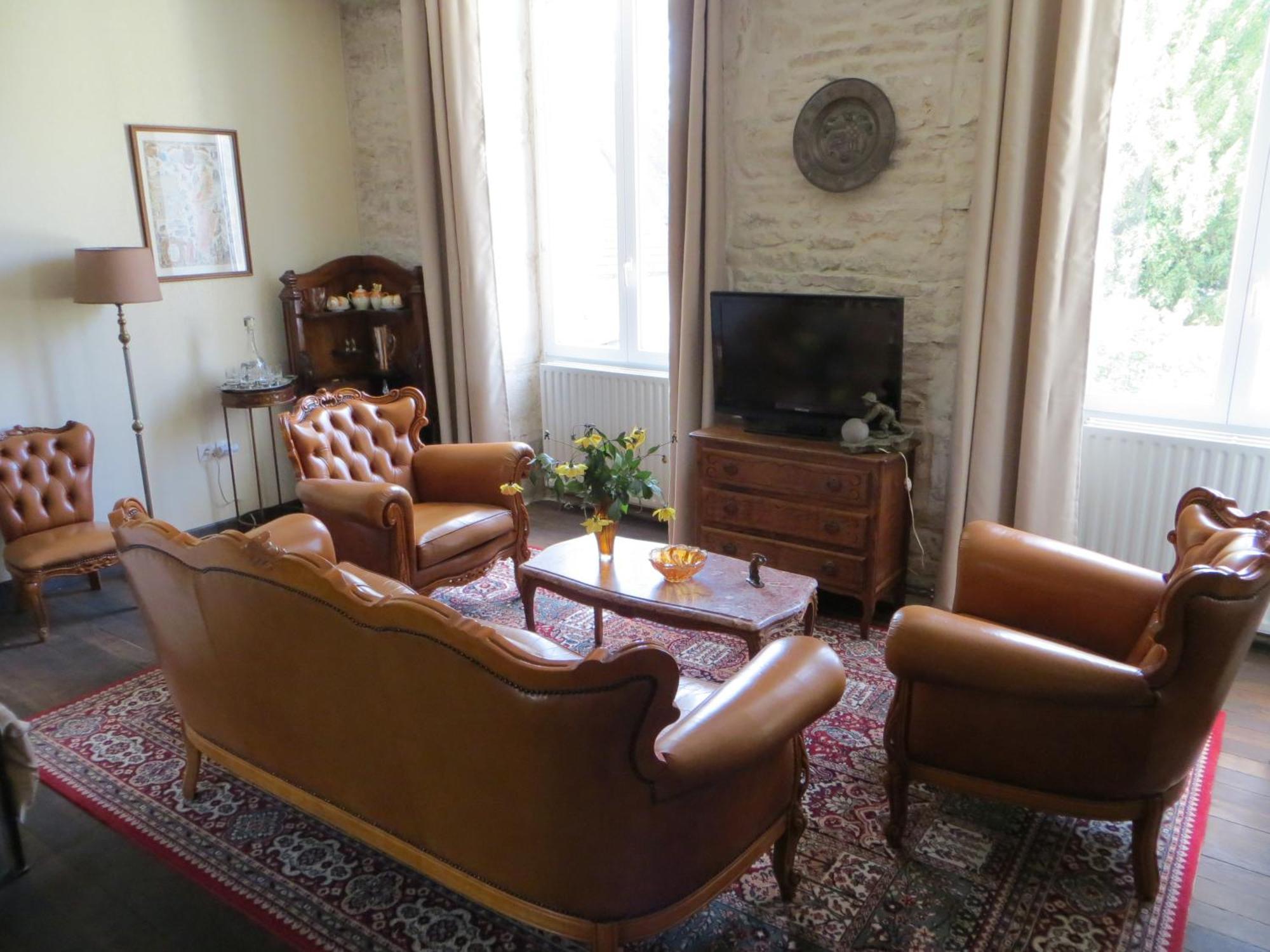 Le Bailli De Montsaugeon Bed & Breakfast Bilik gambar