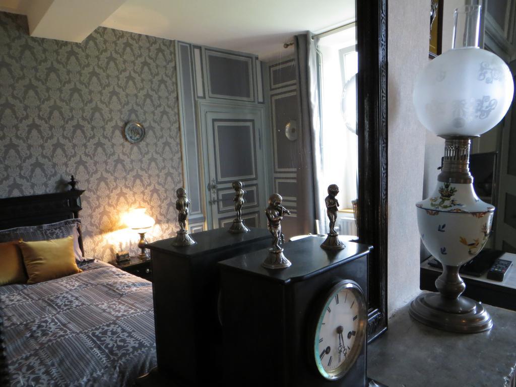 Le Bailli De Montsaugeon Bed & Breakfast Bilik gambar