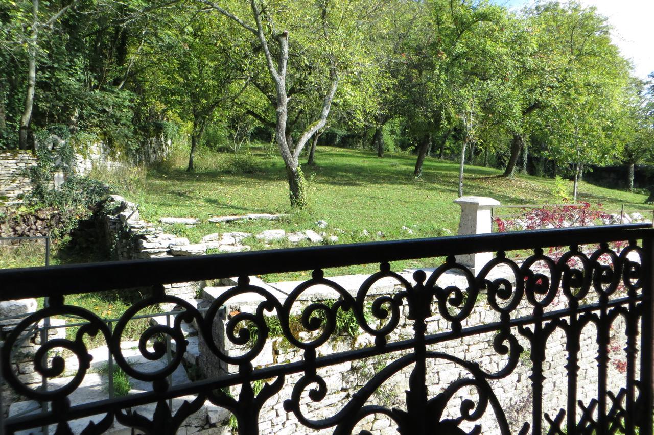 Le Bailli De Montsaugeon Bed & Breakfast Bilik gambar